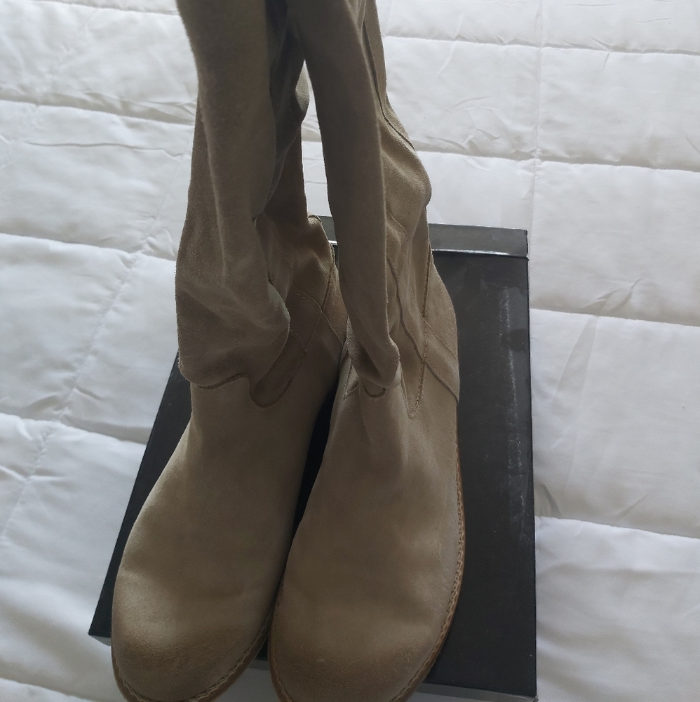 Women's List boot made in Italy size 39 suede -colour camoscio Yutaka